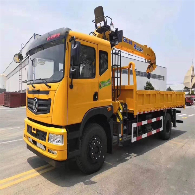 泰州附近找一辆随车吊出租