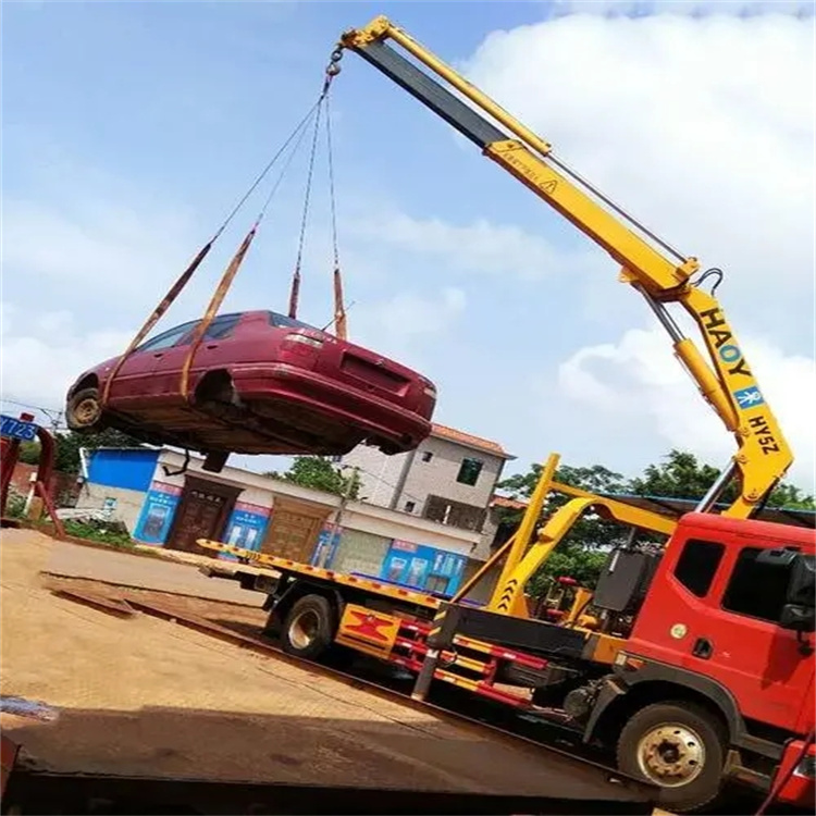 泰州吊车吊汽车的正确方法